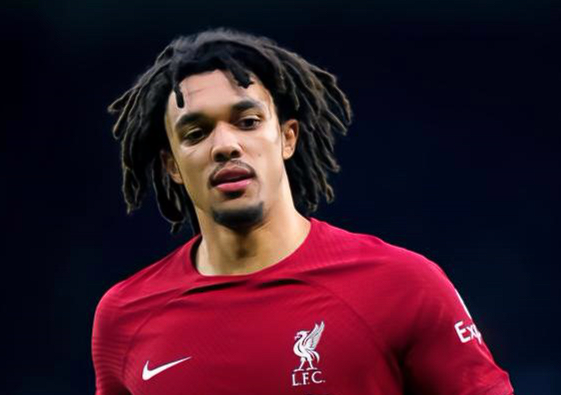 阿诺德转会<a href='/news/tag/286.html' style='color: blue;'>皇马</a>后的多维境遇剖析