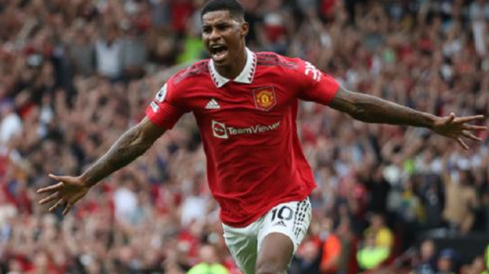 罗马诺披露曼联转会动态：出售双星或筹8000万欧预算