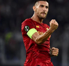 佩莱格里尼屈肌拉伤，罗马赛季征程蒙上阴影